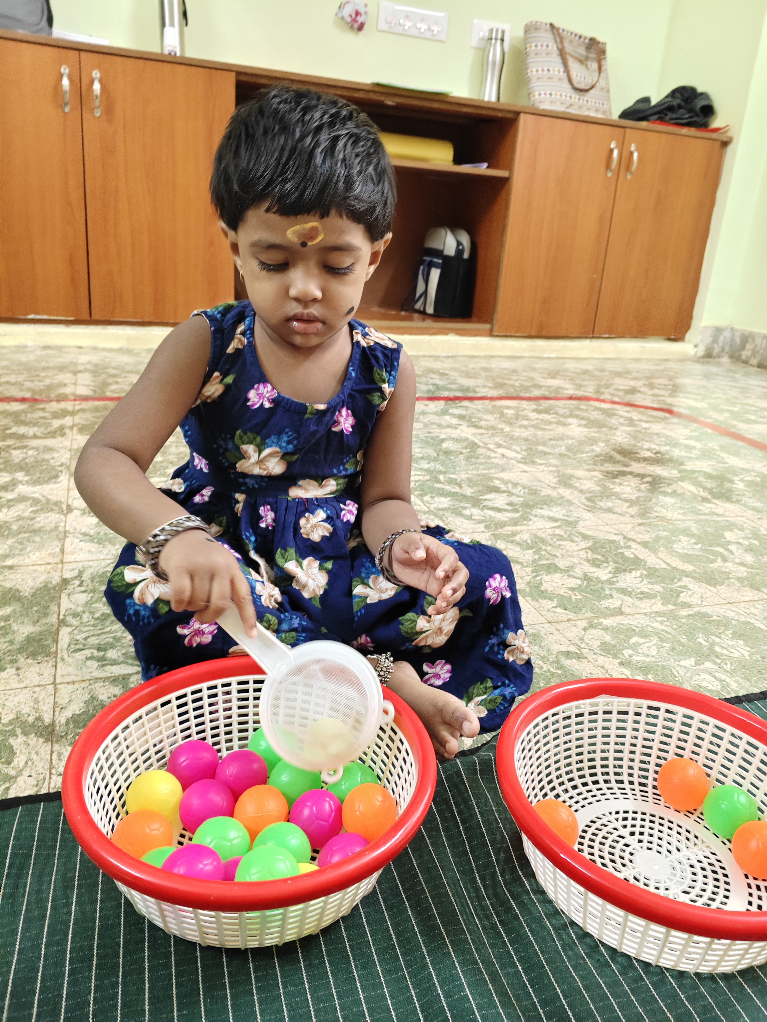 Pink Tower Activity